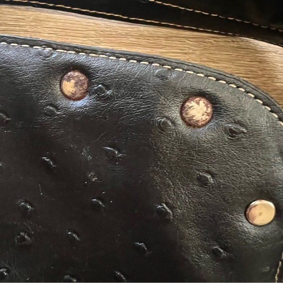GUESS Y2K Ostrich-Embossed Leather Bag Metal Embellishments Vintage - Picture 5 of 13